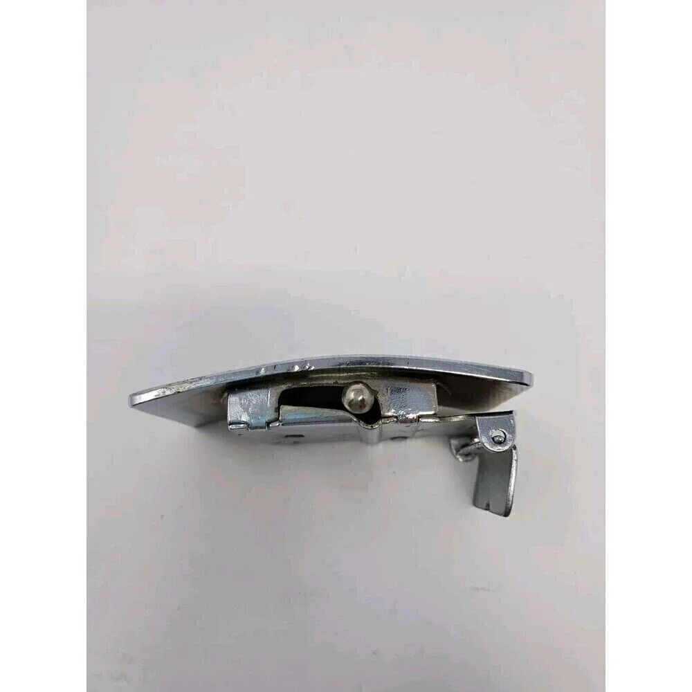 VINTAGE SILVER TONE METAL BELT BUCKLE SACRAMENTO THE BEE NEWSPAPER 1980S